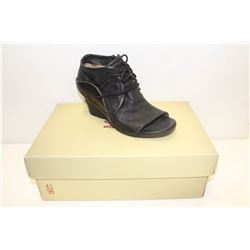 A.S. 98 SZ 6 NERO OPEN TOE WEDGE BOOT