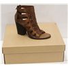 Image 1 : VERACRUZ SZ 7.5 RYANE TAN OPEN TOE MID HEEL SANDAL