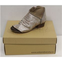 UNITY IN DIVERSITY SZ 9 SLIVER SAGE LOW HEEL