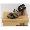 Image 1 : UNITY IN DIVERSITY SZ 9 BLACK MID HEEL SANDALS