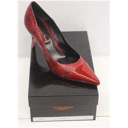 LAURA FERRI SZ 9 RED PUMPS