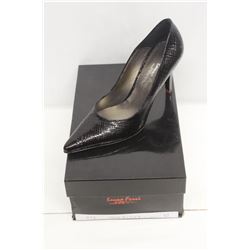 LAURA FERRI SZ 8.5 BROWN PUMPS