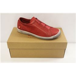 SOFTINOS SZ 6 WASHED RED SLIP ONS SNEAKERS