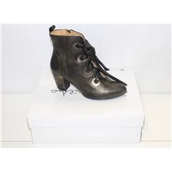 MACIEJKA OBUWIE SZ 7.5 BLACK BRONZE MID HEEL ANKLE
