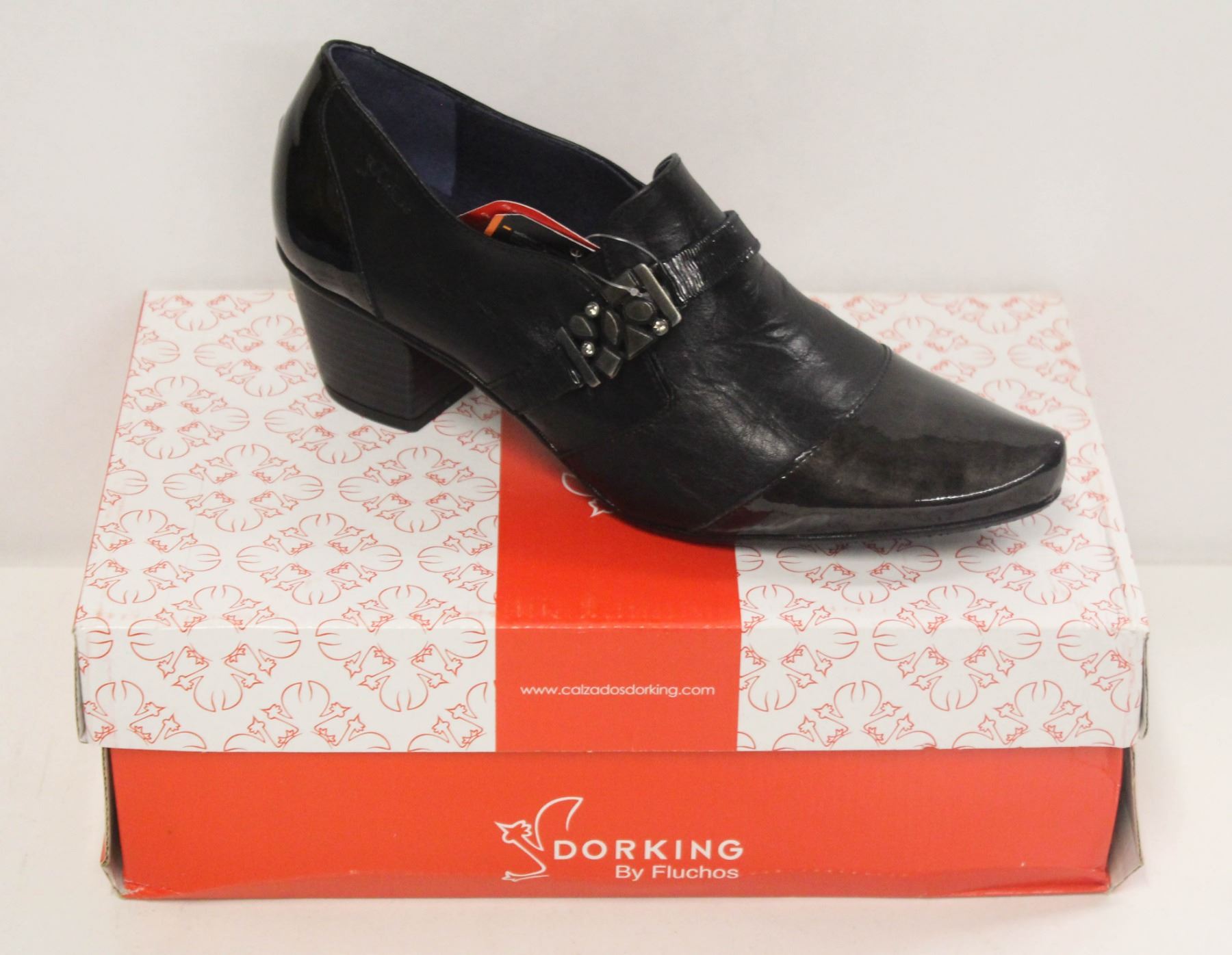 DORKING SZ 7.5 BLACK LOW HEEL COURT SHOES Kastner Auctions
