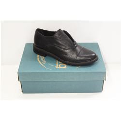 BUENO SZ 9 BLACK LEATHER PATTY SHOES