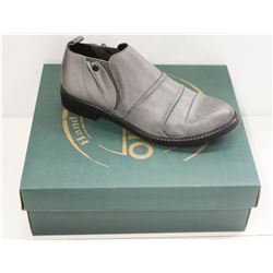 BUENO SZ 6.5 DOVE GREY LEATHER PINA SHOES