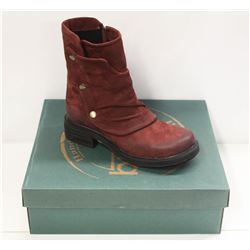 BUENO SZ 6 DARK RED NUBUCK GRETA BOOTS