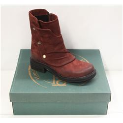 BUENO SZ 7.5 DARK RED NUBUCK GRETA BOOTS