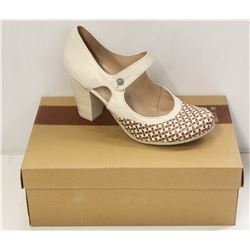 GOLD BUTTON SZ 8.5 LOVELY BRONZO MID HEEL COURT