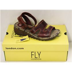 FLY LONDON SZ 9 RED BRIDLE SANDALS