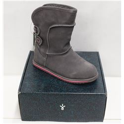 EMU AUSTRALIA SZ 4 CHILD'S WATERPROOF WINTER BOOT