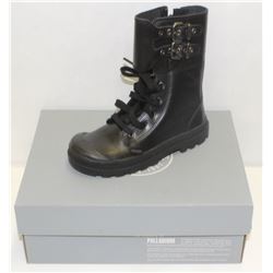 PALLADIUM KIDS SZ 13 PAMPA PELOTON ZIP-LACE BOOT