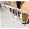 Image 1 : LARGE ALUMINUM BEAM