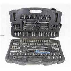 LARGE STANLEY SOCKET & TOOL SET W/ CASE