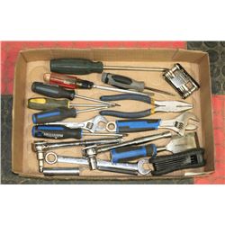 ESTATE LOT OF TOOLS
