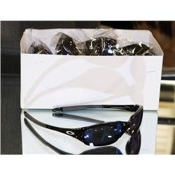 BLACK OAKLEY STYLED SUNGLASSES WITH BLUE LENSE