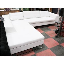 2PC SHOWHOME WHITE LEATHERETTE SECTIONAL,