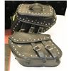 Image 1 : PAIR OF HARLEY LEATHER SADDLE BAGS