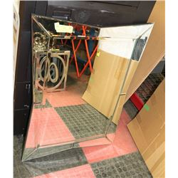 SHOWHOME MIRROR, 24"X32".