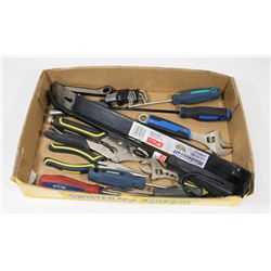 FLAT OF ALL MASTERCRAFT TOOLS INCLUDES 18" PRY BAR