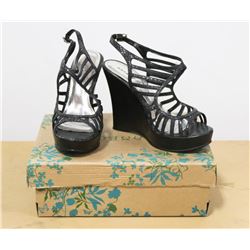 BAMBOO SIZE 10 BLACK LADIES SHOES,