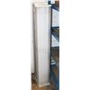Image 1 : 4 GARAGE/WORKSHOP FLUORESCENT LIGHTS