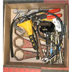 BOX OF ASSORTED TOOLS