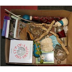 BOX WITH PSYCHIC/WITCHCRAFT SUPPLIES