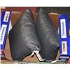 Image 1 : A PAIR OF NEW DECORATIVE PILLOWS