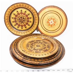 FIVE POLISH WOODEN PLATE ART PIECES.