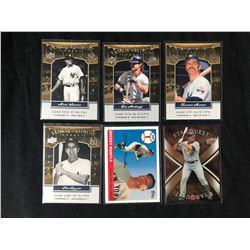 BASEBALL TRADING CARDS LOT