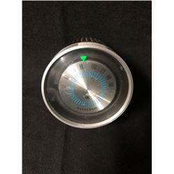 File:Vintage Panasonic Model R-12 Radio ("The Speedometer") Broadcast Band Only  Made In Japan 1970