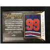 Image 2 : 2016 LEAF ULTIMATE JOURNEY UJ-09 WAYNE GRETZKY CARD 1/2 - GAME USED MEMORABILIA