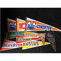 VINTAGE HOCKEY PENNANTS LOT