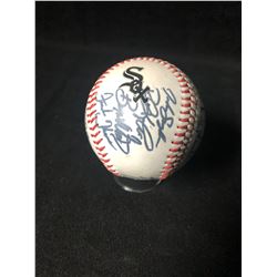 CHICAGO WHITE SOX TEAM SIGNED BASEBALL (JACK McDOWELL/ FRANK THOMAS....)