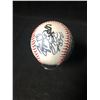 Image 1 : CHICAGO WHITE SOX TEAM SIGNED BASEBALL (JACK McDOWELL/ FRANK THOMAS....)