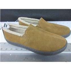 New Mossimo Slippers Genuine Suede size 11 / non marking sole