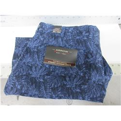 1 New Mens Arrow Shorts 40" waist