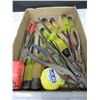 Image 1 : Flat of Screwdrivers , Pliers and more