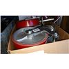 Image 2 : BOX OF CASTERS