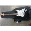 Image 2 : FENDER SQUIER BULLET STRAT ELECTRIC GUITAR