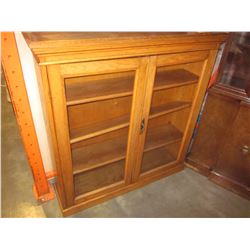 ANTIQUE OAK DISPLAY CASE