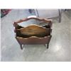 Image 2 : VINTAGE OAK MAGAZINE RACK