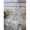 Image 2 : LOT OF EARLY GLASSWARE INCLUDING EARLY NABOB JAR