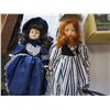 Image 2 : NEW LIGHT AND DECORATIVE CLOCK AND 2 PORCELAIN COLLECTIBLE DOLLS
