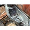 Image 8 : 1998 HITACHI EX 200LC EXCAVATOR