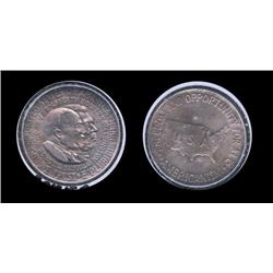 1952 Booker T/Carver Half Dollar. AU+/MS. Nice tone