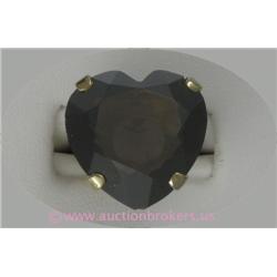 14 K YELLOW GOLD LADIES GEMSTONE RING SET WITH A HEART SHAPED SMOKEY TOPAZ 11 X 11 MM. 5.7 GRAMS.