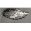 Image 1 : FIGURAL LEAF DECORATED WITH STERLING DECORATION INCLUDING A FULLY COSTUMED THAI DANCER. 9.5 GRAMS.